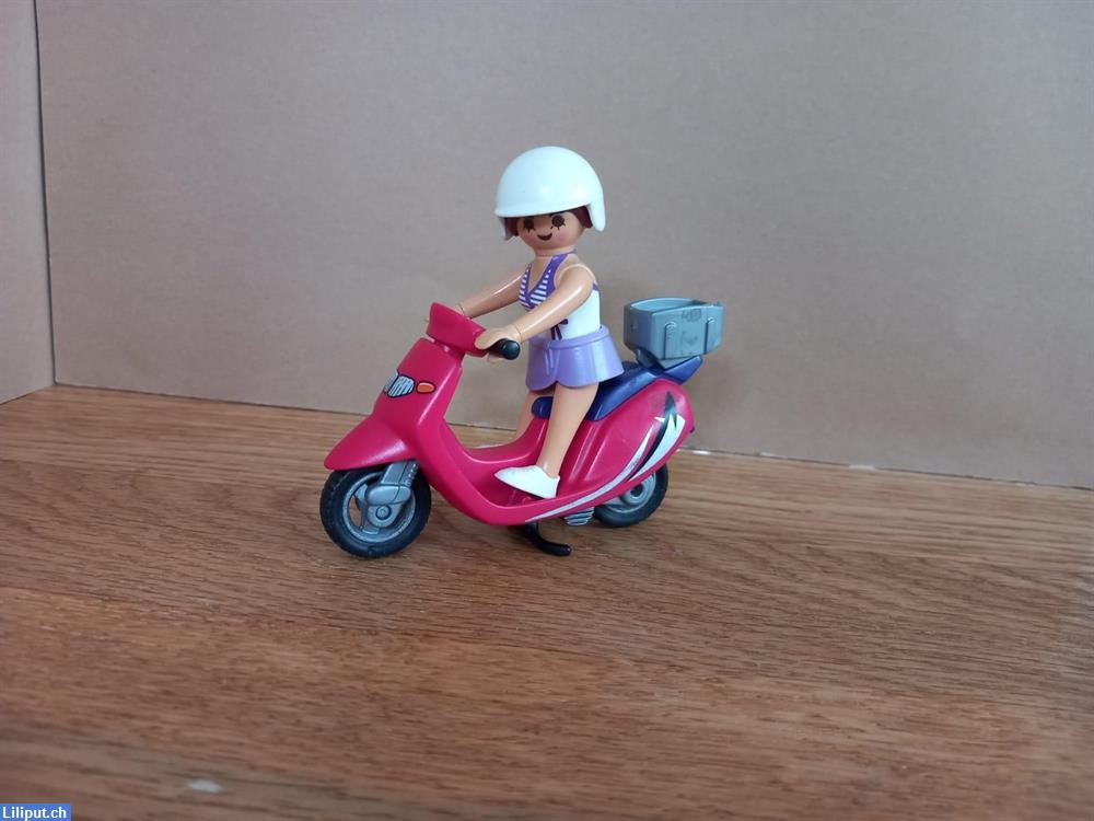 Bild 1: Vespa Fahrerin & Töfffahrer von PLAYMOBIL